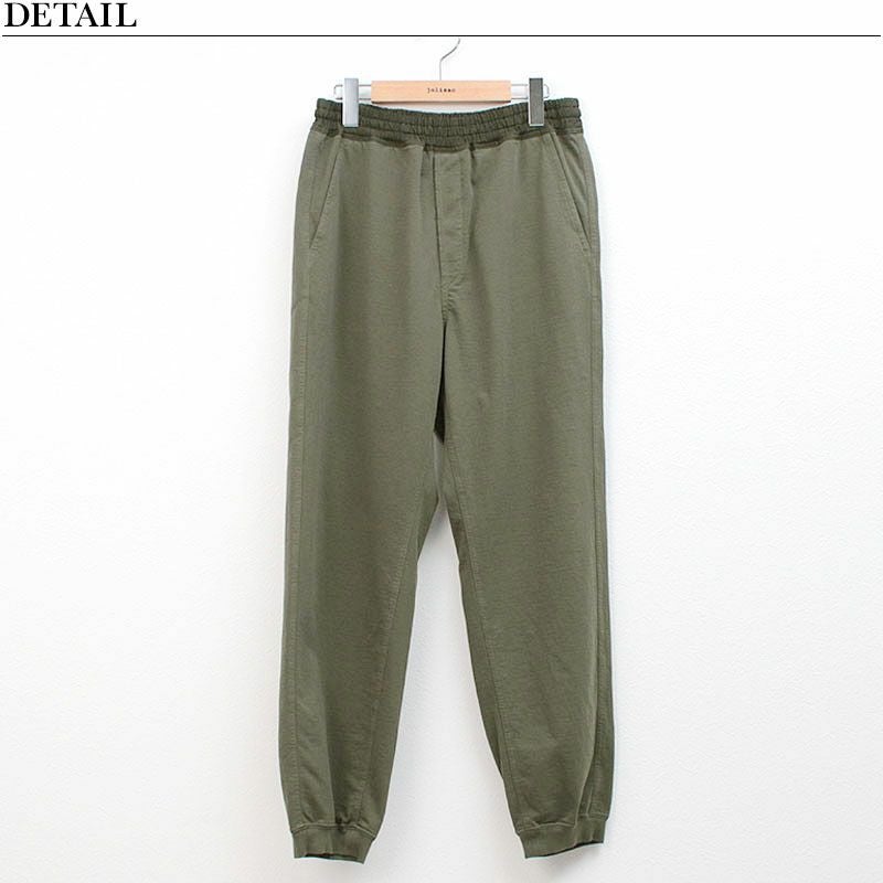 カーキを例にした正面画像