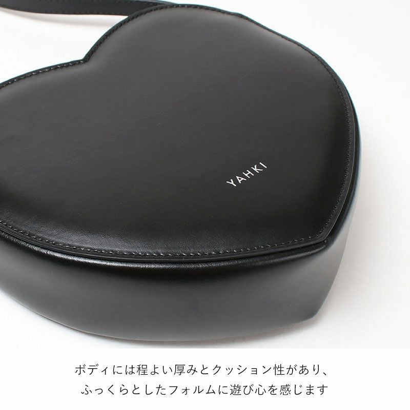 厚みとロゴ