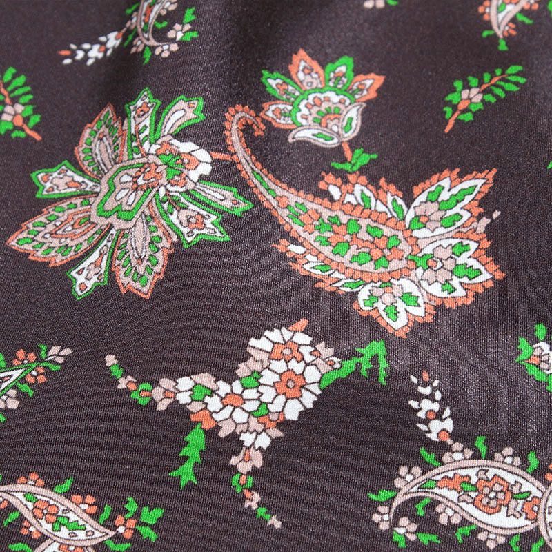 ペイズリー柄ブラウンの柄拡大画像