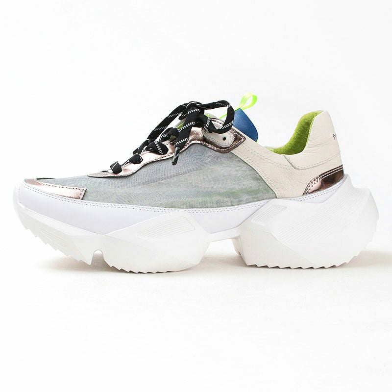 シルバー横から見た画像