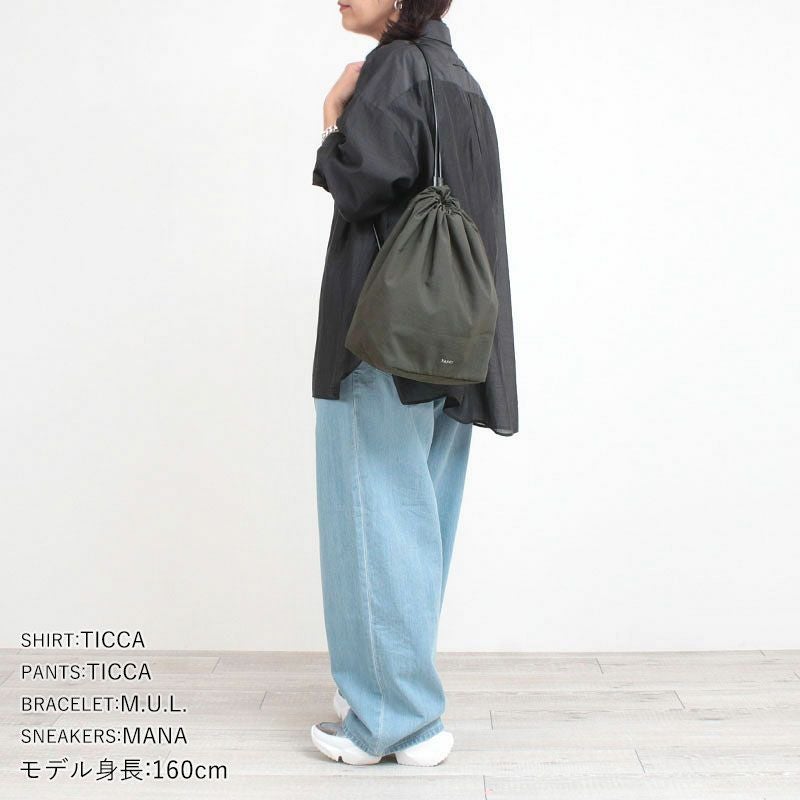 チャコールコーディネート例