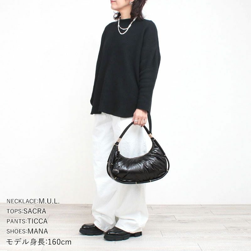 ブラックコーディネート例