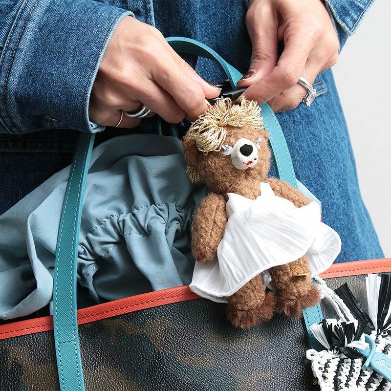 オンライン限定】DEMODEE バッグチャーム 偉人に扮したBEARチャーム