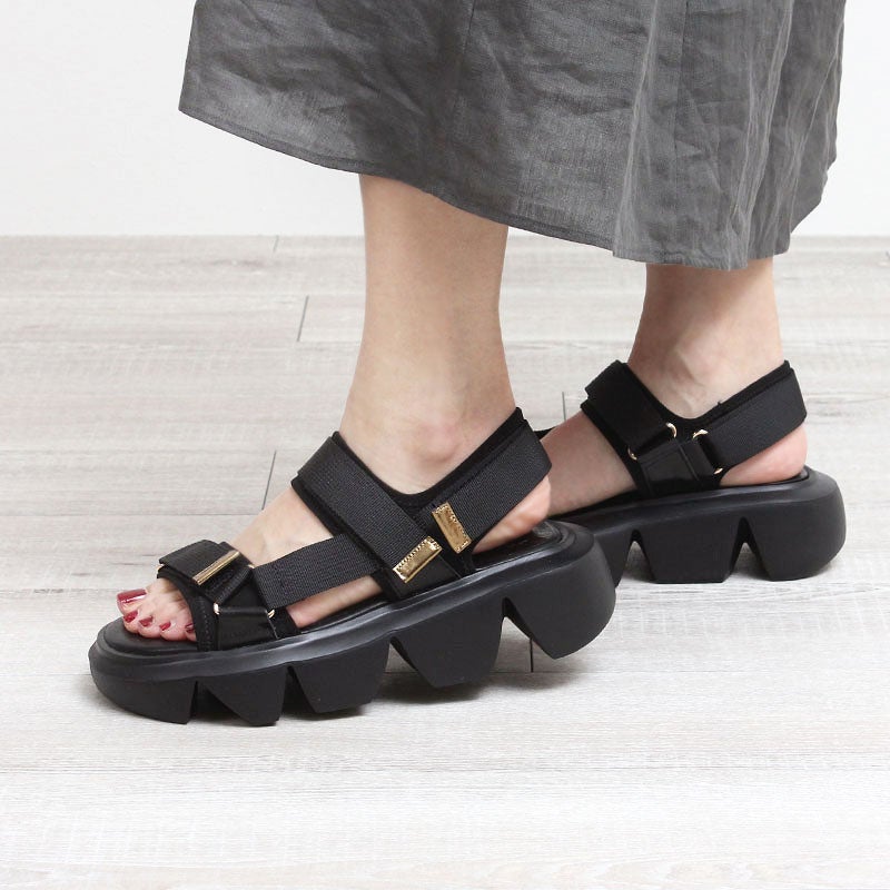 ブラック履き画